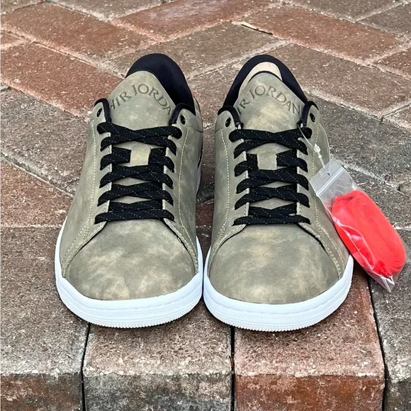 Air Jordan 1 Centre Court sneakers - Picture 3 of 11